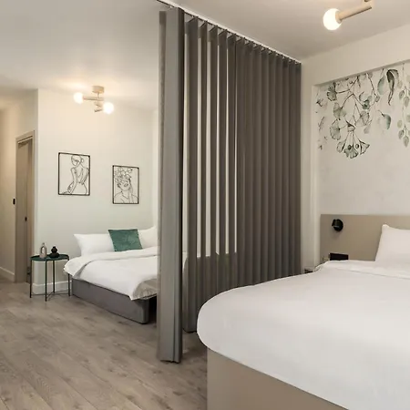 Apartamento Flat Opposite From 24 Hour Parking