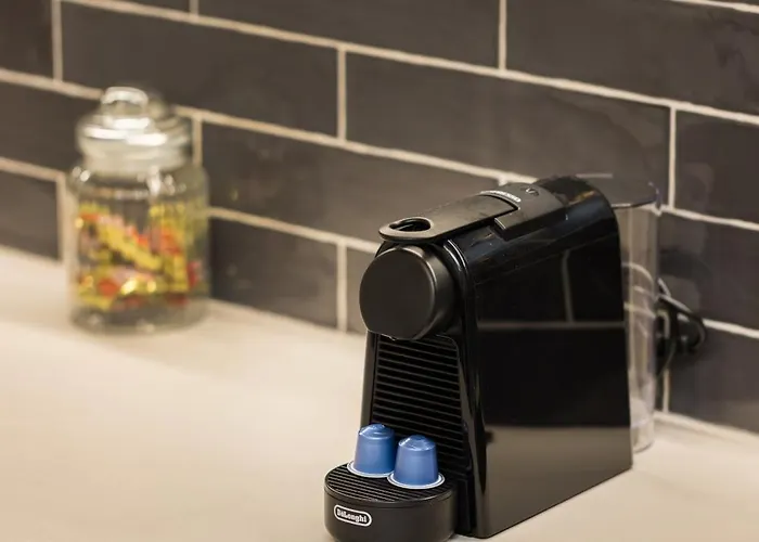 Apartamento Flat Opposite From 24 Hour Parking *